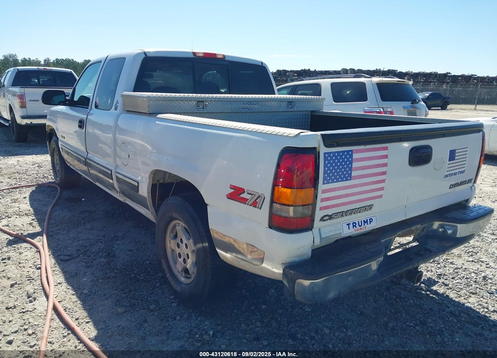 1999 CHEVROLET SILVERADO 1500 LS VIN: 1GCEK19T8XE187729