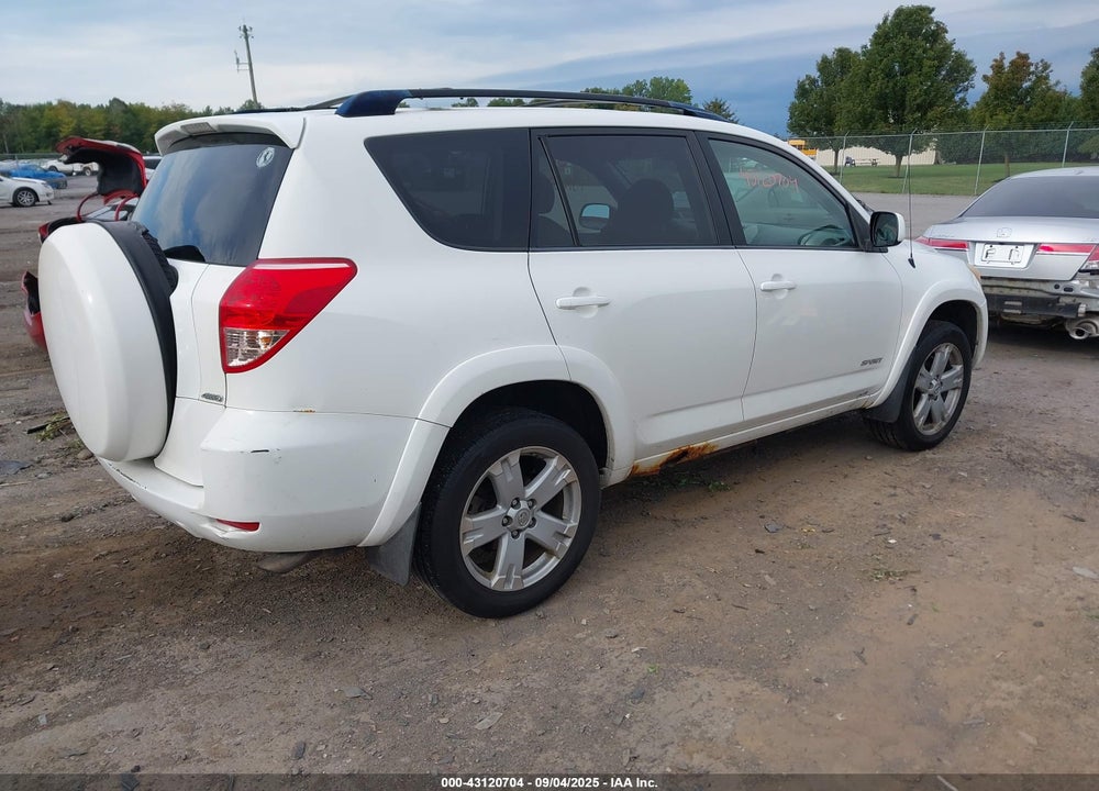 2008 TOYOTA RAV4 VIN: JTMBD32V185142122