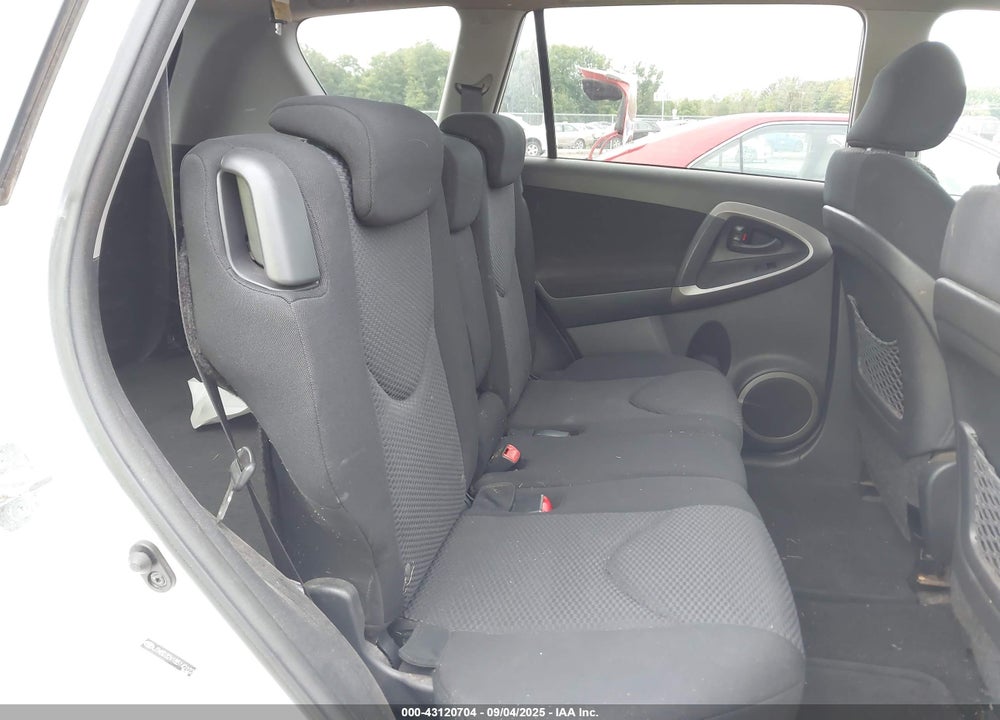 2008 TOYOTA RAV4 VIN: JTMBD32V185142122