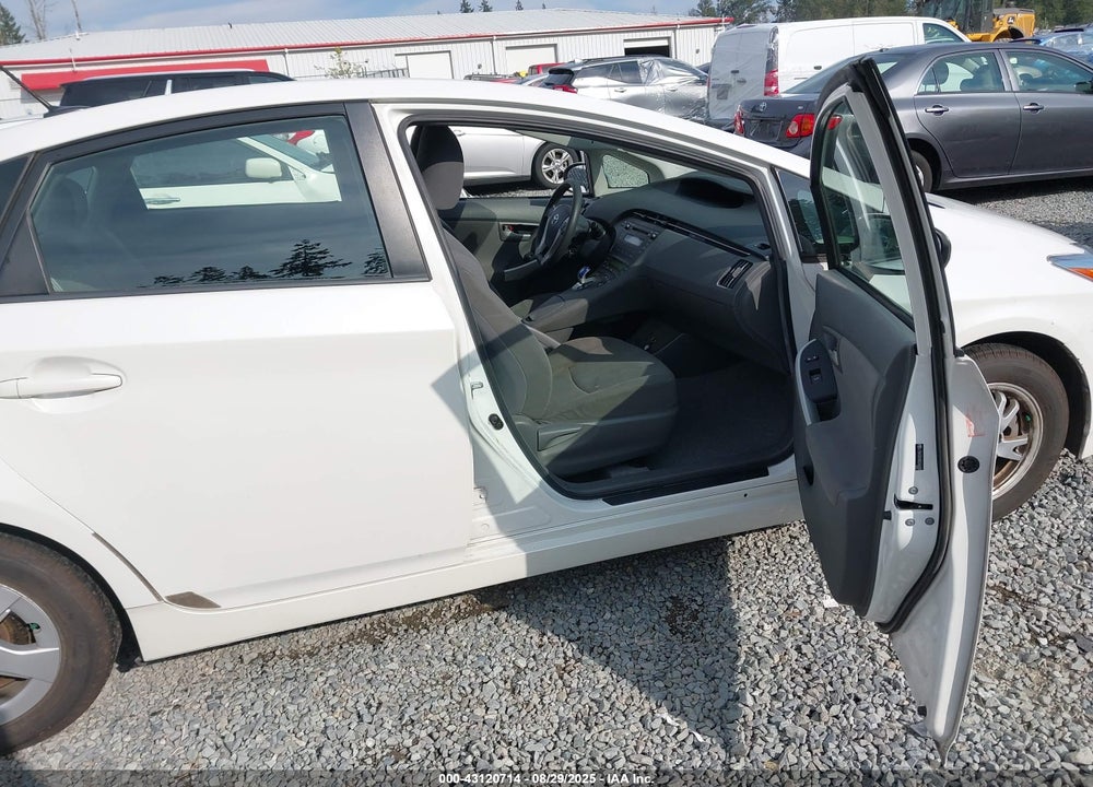 2011 TOYOTA PRIUS VIN: JTDKN3DU8B0246838