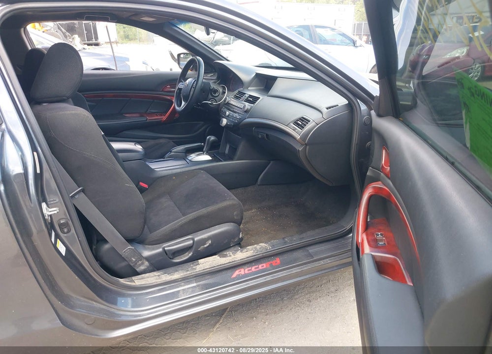2012 HONDA ACCORD VIN: 1HGCS1B7XCA010753