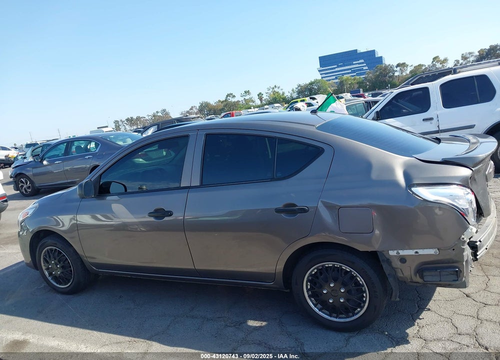 2015 NISSAN VERSA 1.6 S+ VIN: 3N1CN7AP8FL921206
