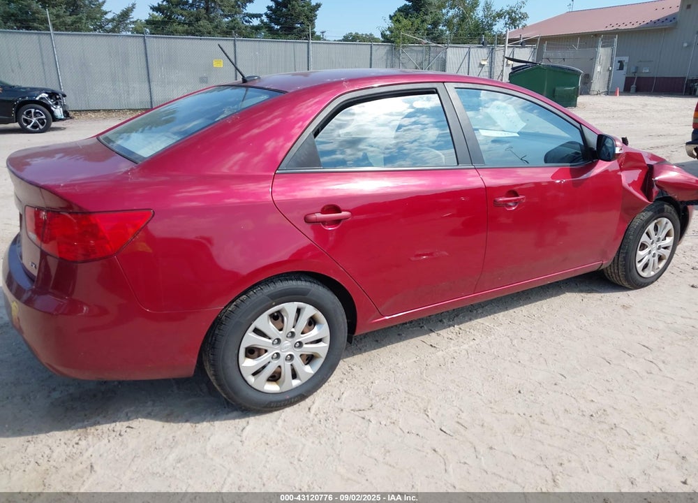2010 KIA FORTE VIN: KNAFU4A28A5050846