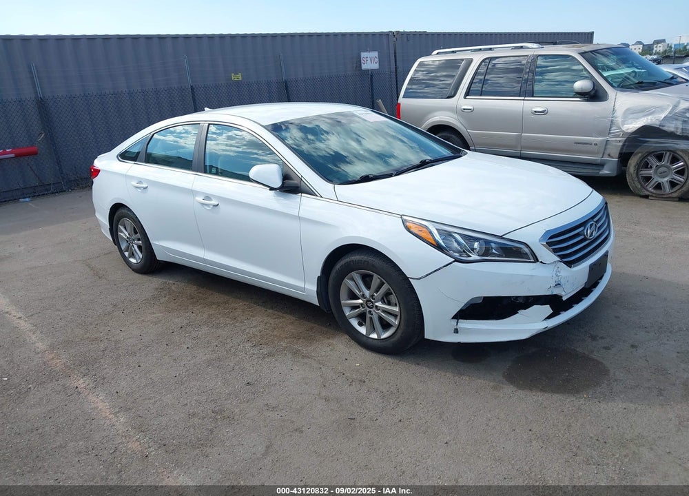 2015 HYUNDAI SONATA SE VIN: 5NPE24AF5FH148909