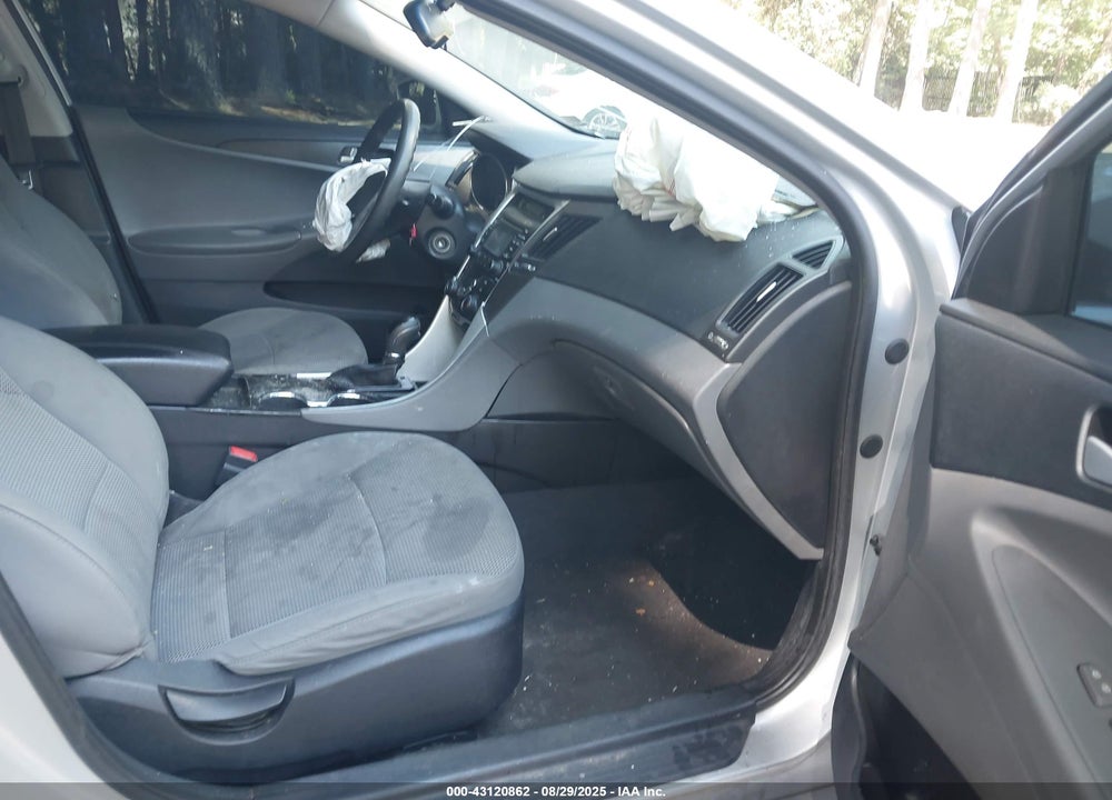 2013 HYUNDAI SONATA VIN: 5NPEB4AC5DH740832