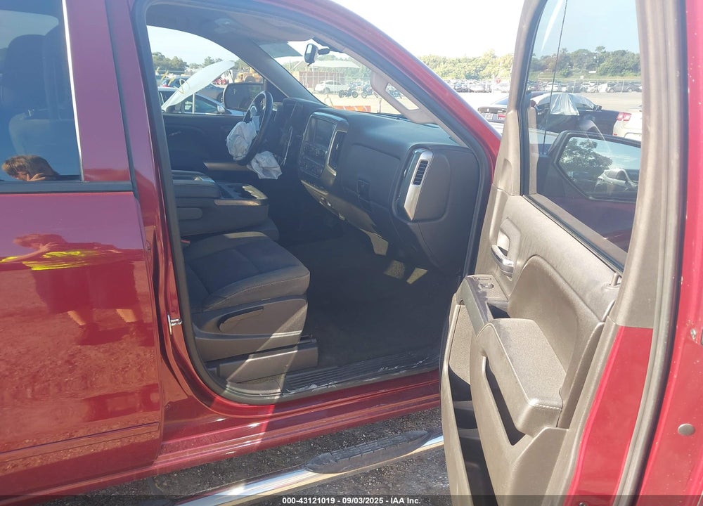 2015 CHEVROLET SILVERADO 1500 1LT VIN: 1GCRCREC5FZ267483