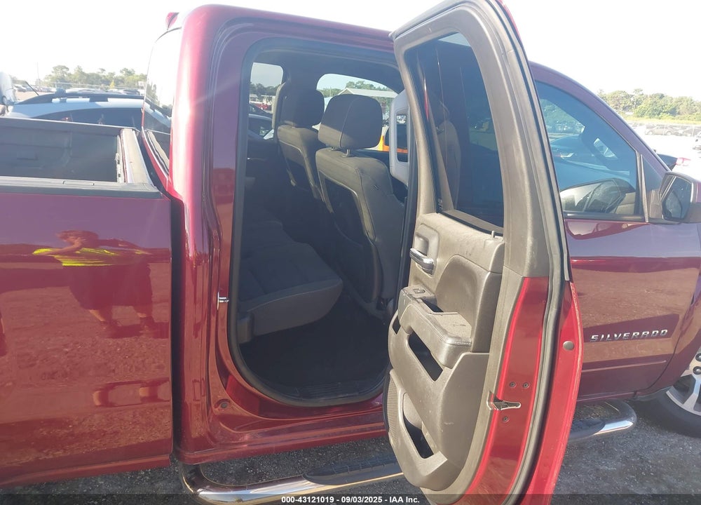 2015 CHEVROLET SILVERADO 1500 1LT VIN: 1GCRCREC5FZ267483