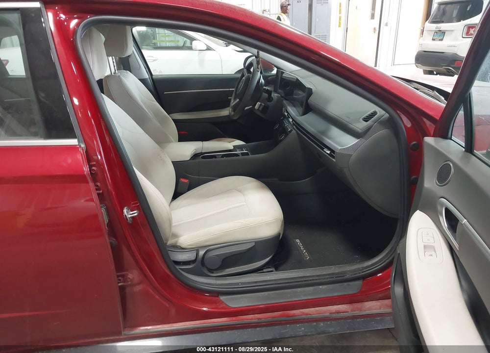 2024 HYUNDAI SONATA SEL VIN: KMHL64JAXRA358106