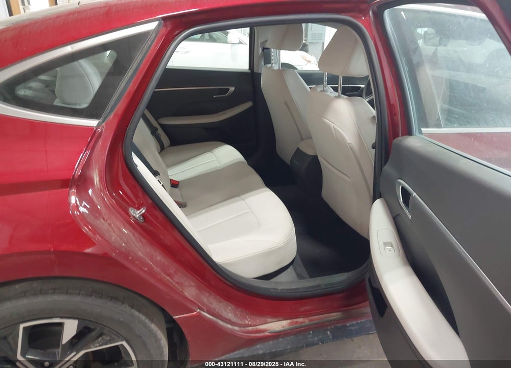 2024 HYUNDAI SONATA SEL VIN: KMHL64JAXRA358106