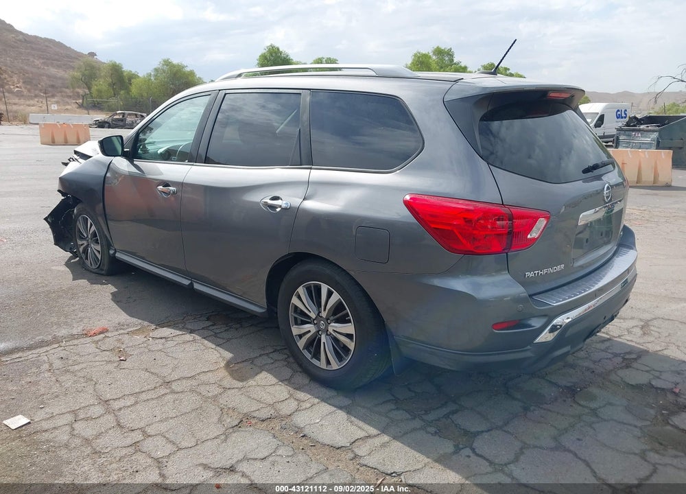 2017 NISSAN PATHFINDER VIN: 5N1DR2MN1HC637025