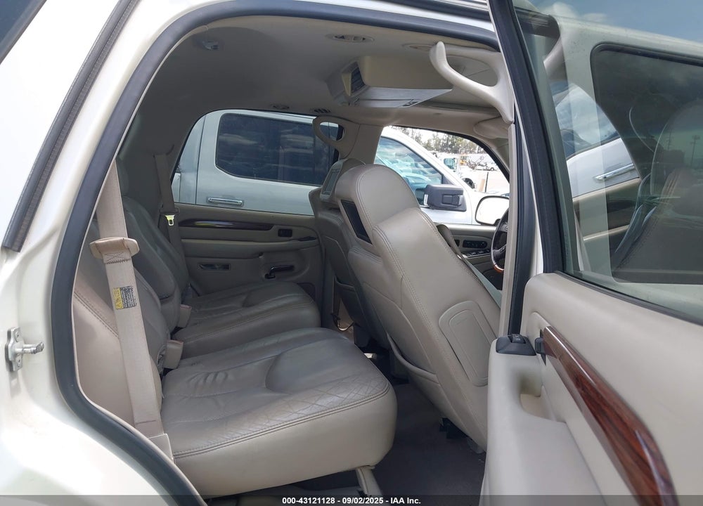 2004 CADILLAC ESCALADE STANDARD VIN: 1GYEC63T54R235754