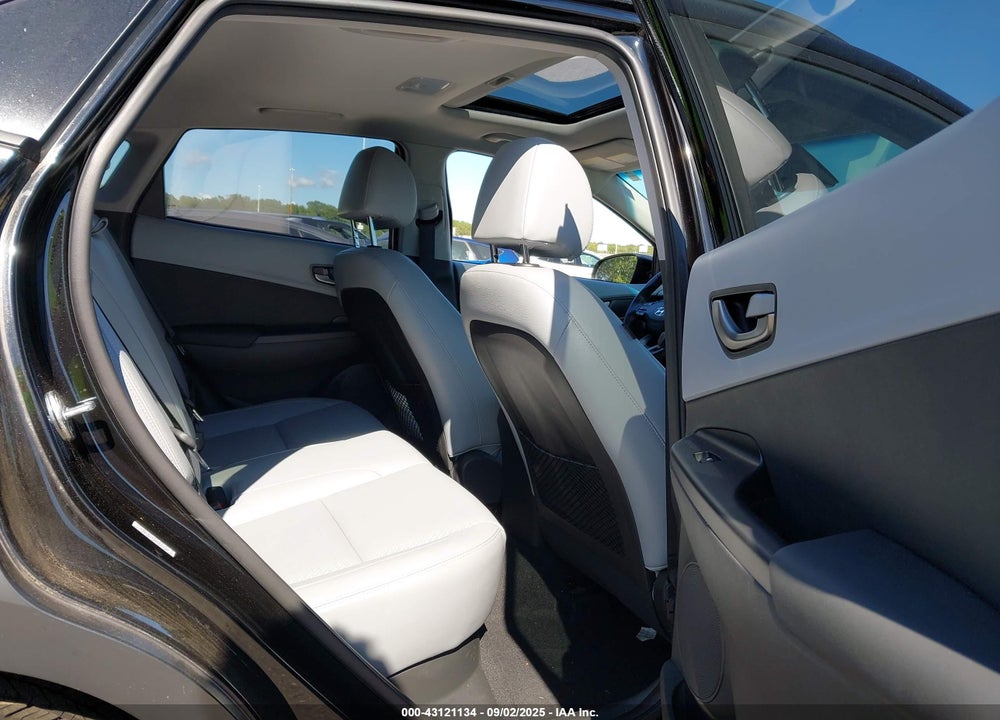 2021 HYUNDAI KONA LIMITED VIN: KM8K3CA53MU619116