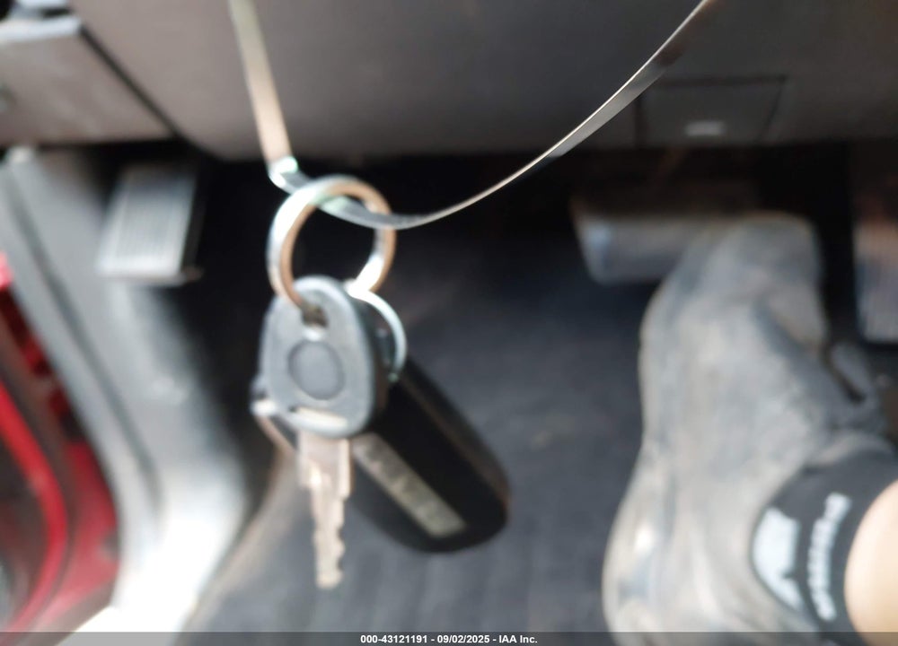 2017 RAM 1500 VIN: 1C6RR7NTXHS844028