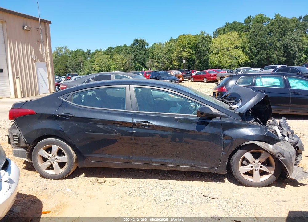 2012 HYUNDAI ELANTRA VIN: 5NPDH4AE9CH072480
