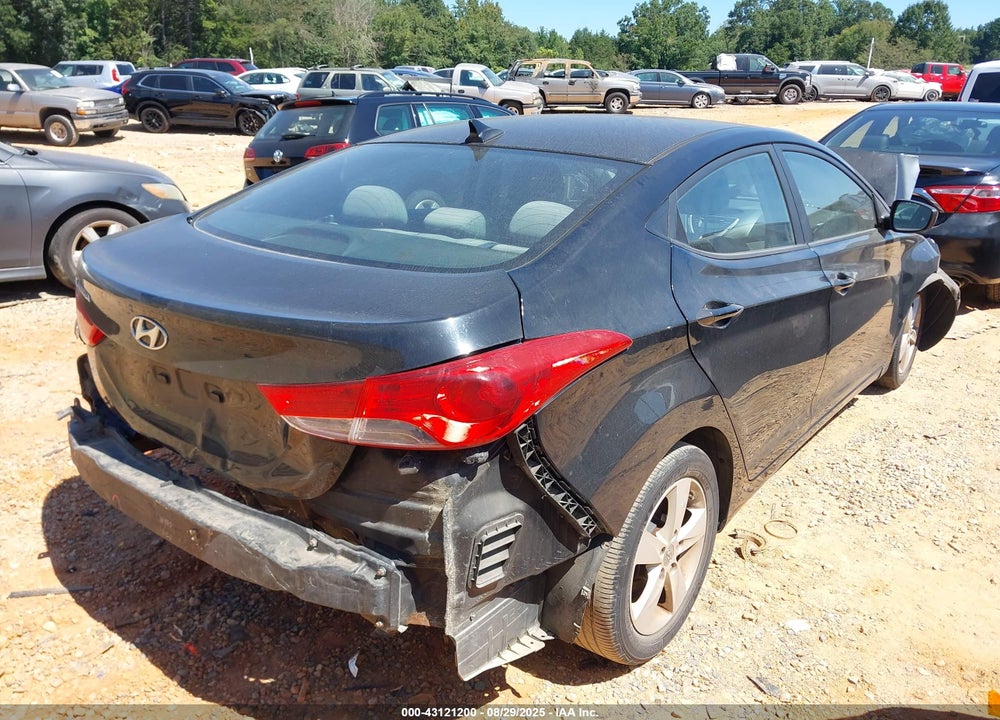 2012 HYUNDAI ELANTRA VIN: 5NPDH4AE9CH072480