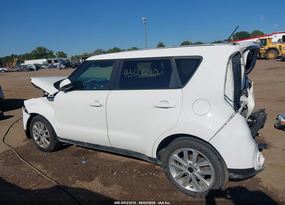 2018 KIA SOUL VIN: KNDJP3A50J7898068