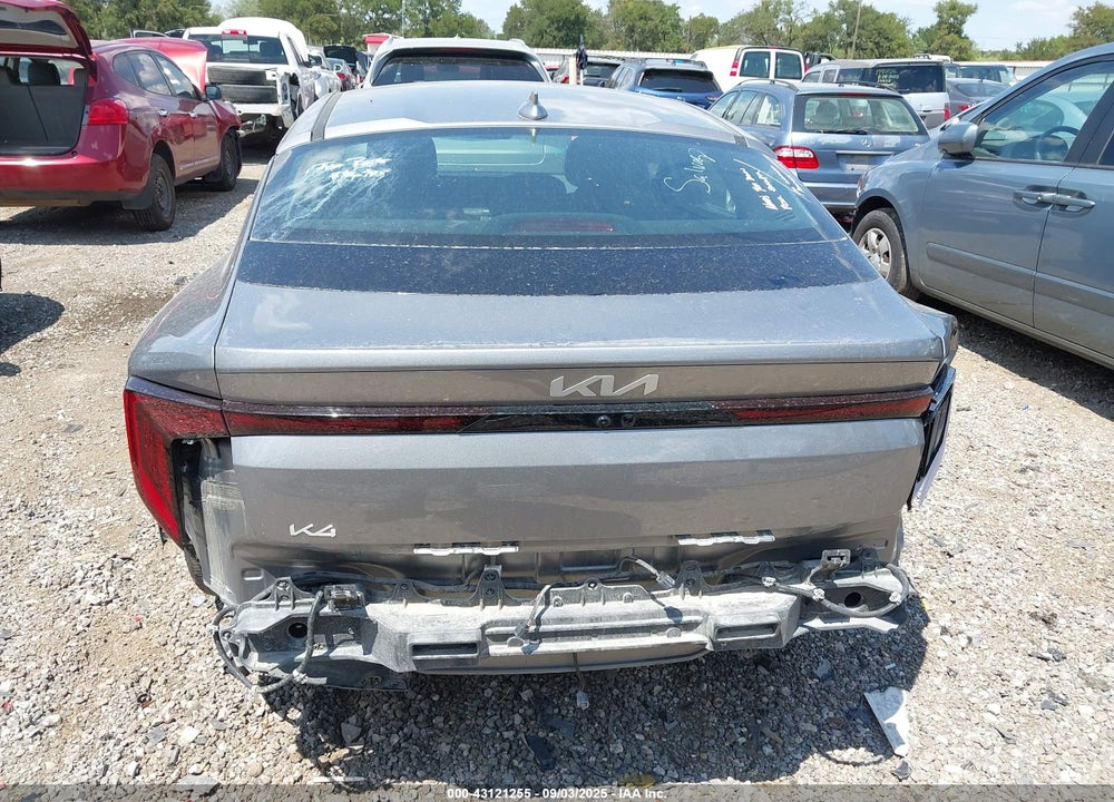 2025 KIA K4 LXS VIN: 3KPFT4DEXSE033841