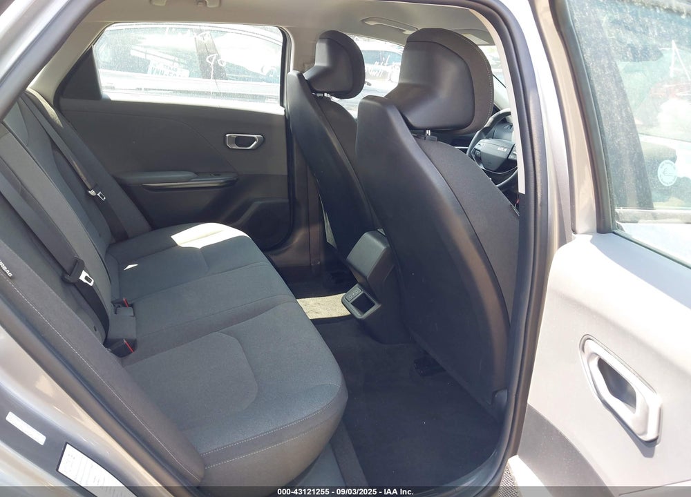 2025 KIA K4 LXS VIN: 3KPFT4DEXSE033841