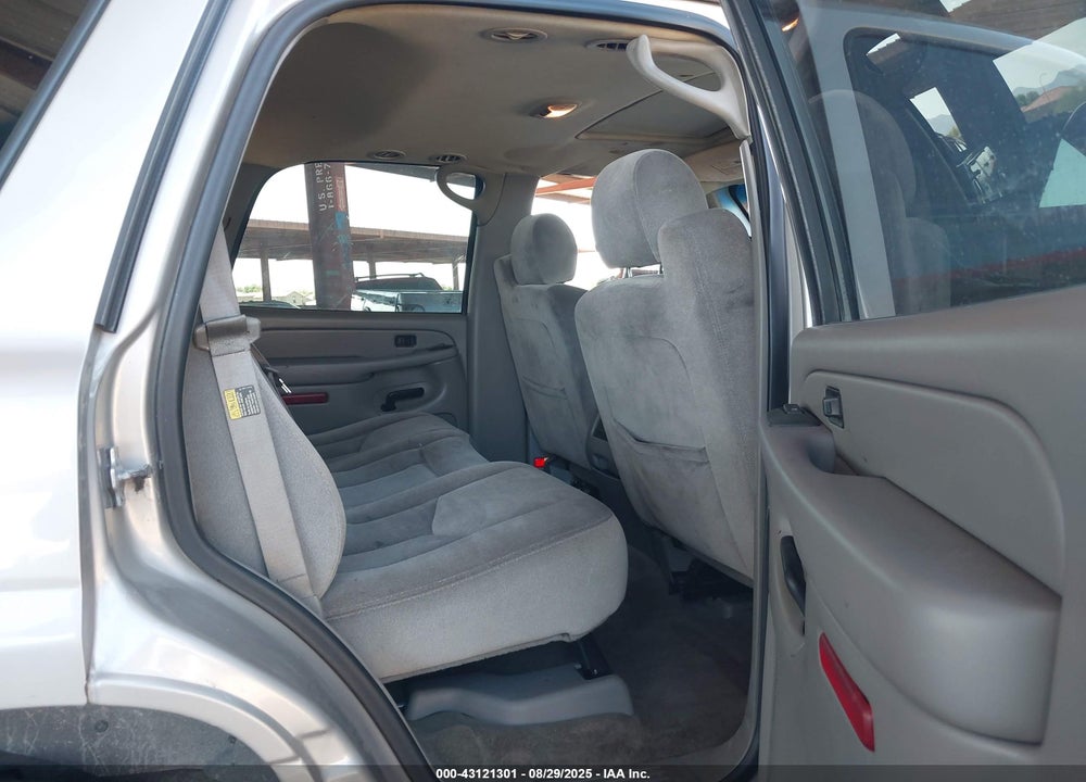 2005 GMC YUKON SLE VIN: 1GKEK13V55J138927