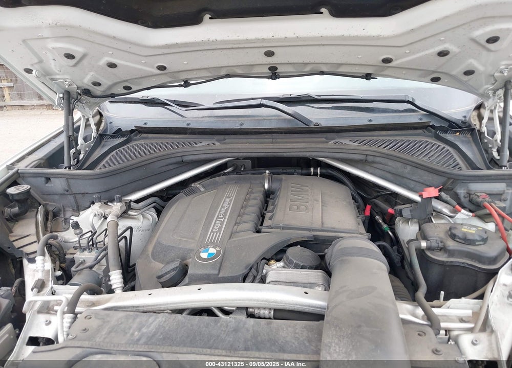 2015 BMW X5 VIN: 5UXKR0C51F0P06181