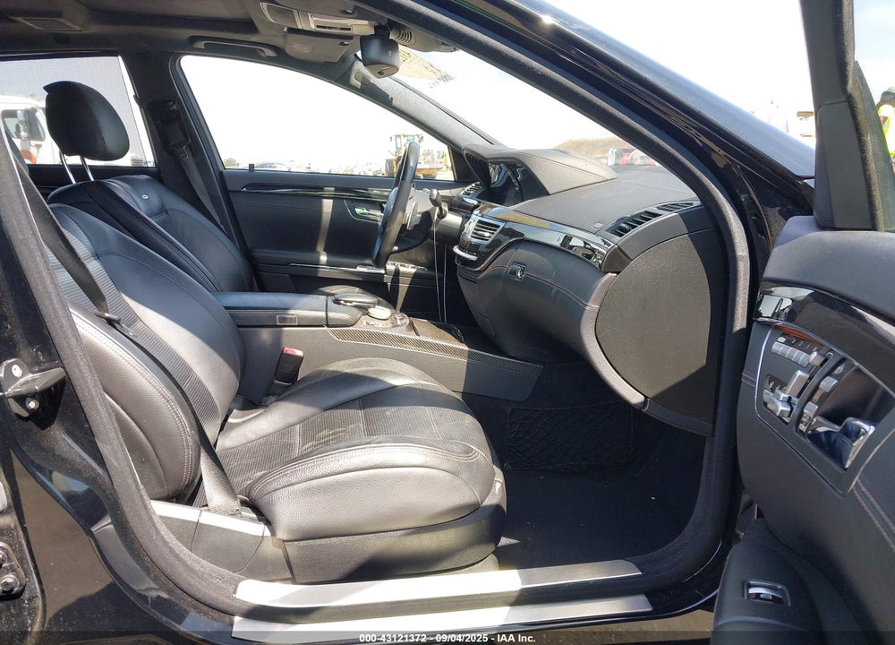 2013 MERCEDES-BENZ S CLASS VIN: WDDNG7EB2DA497174