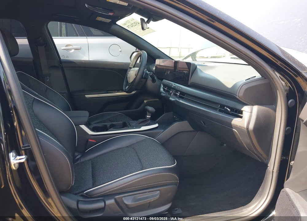 2025 KIA K4 VIN: 3KPFW4DE6SE130512