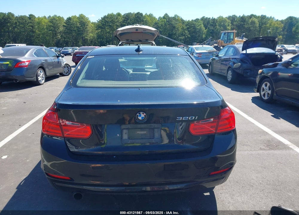 2015 BMW 3 SERIES VIN: WBA3B1C58FK141526