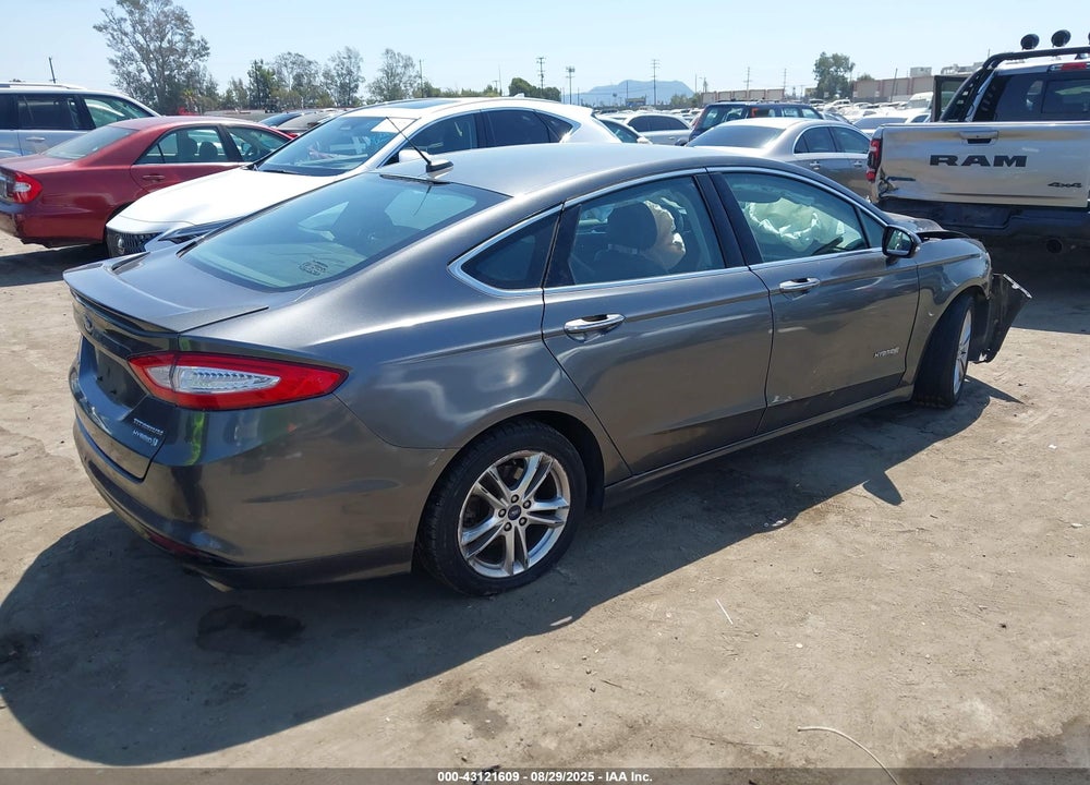 2016 FORD FUSION HYBRID TITANIUM VIN: 3FA6P0RU6GR331077