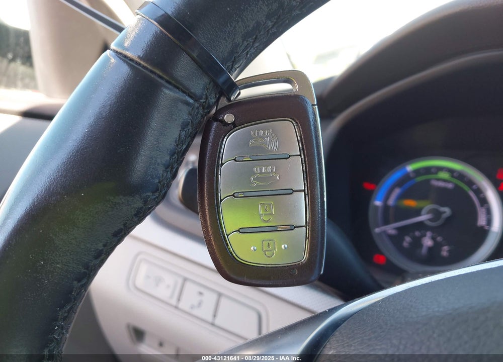 2019 HYUNDAI SONATA HYBRID SE VIN: KMHE24L32KA088846