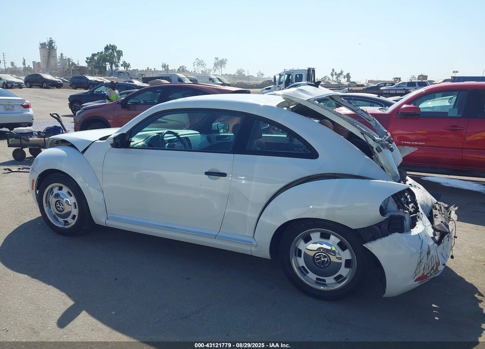 2015 VOLKSWAGEN BEETLE VIN: 3VWF17AT7FM605144
