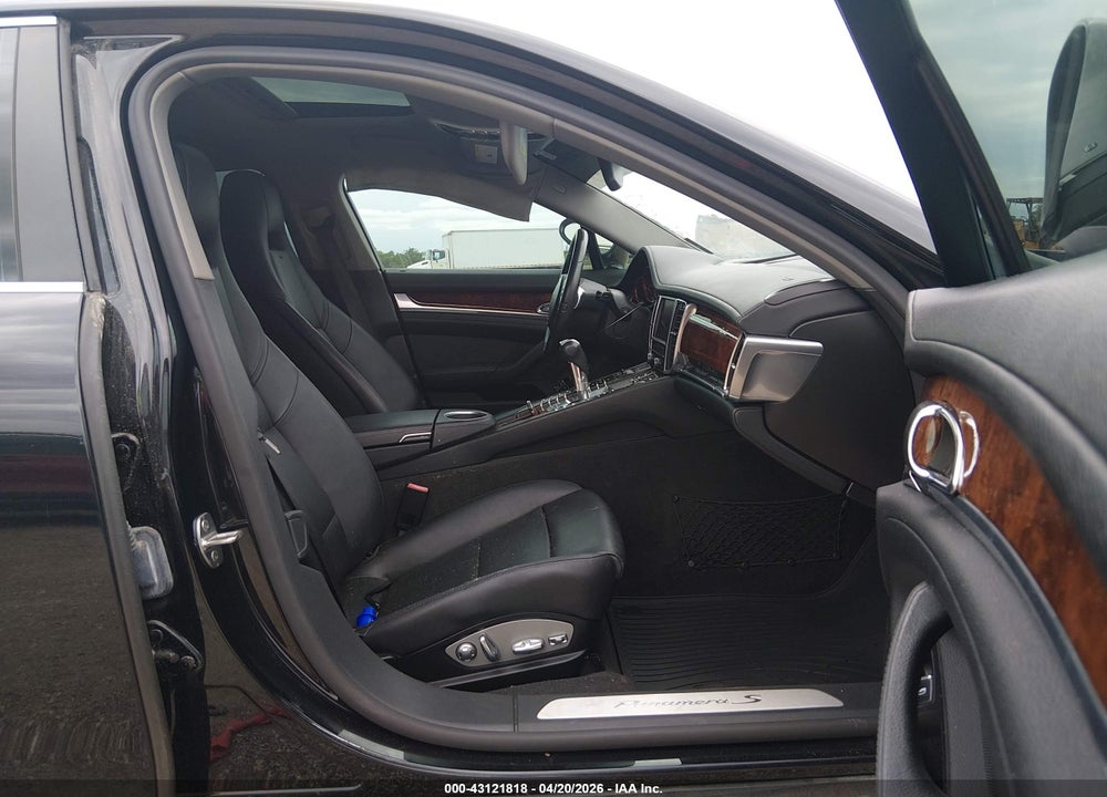 2013 PORSCHE PANAMERA HYBRID S VIN: WP0AD2A76DL045383