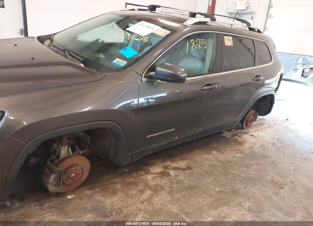 2019 JEEP CHEROKEE VIN: 1C4PJMDN5KD460906