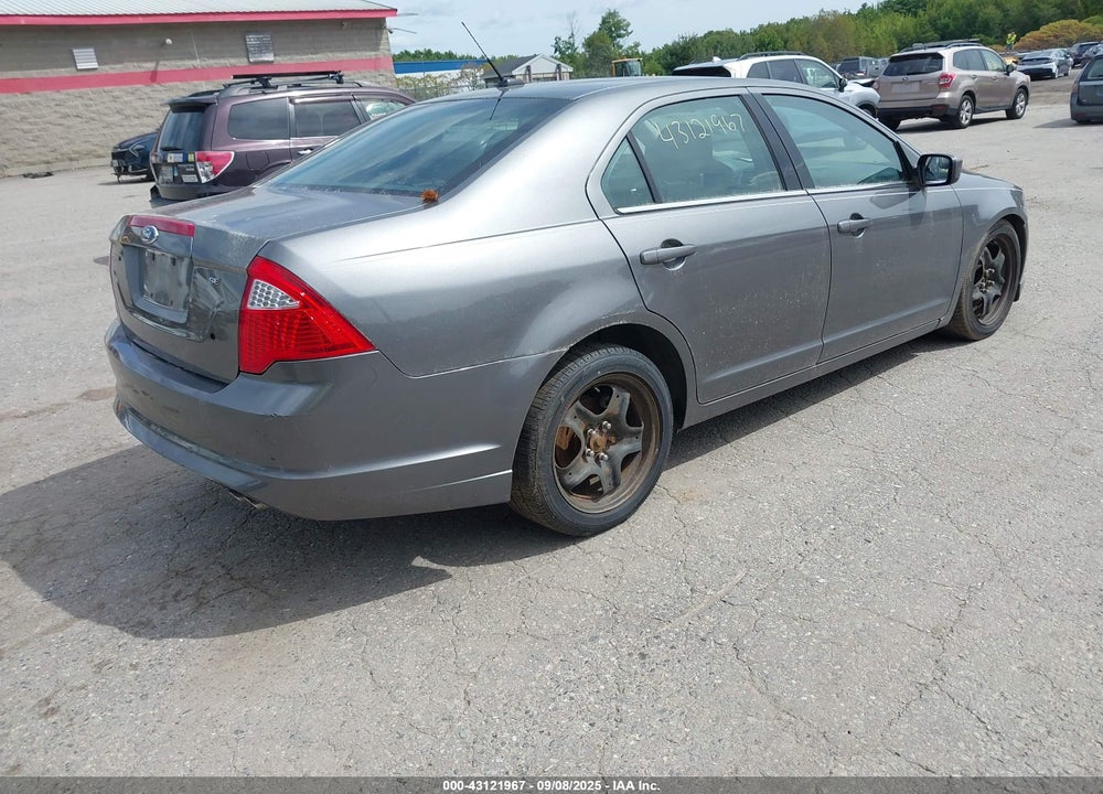 2011 FORD FUSION VIN: 3FAHP0HA1BR283674