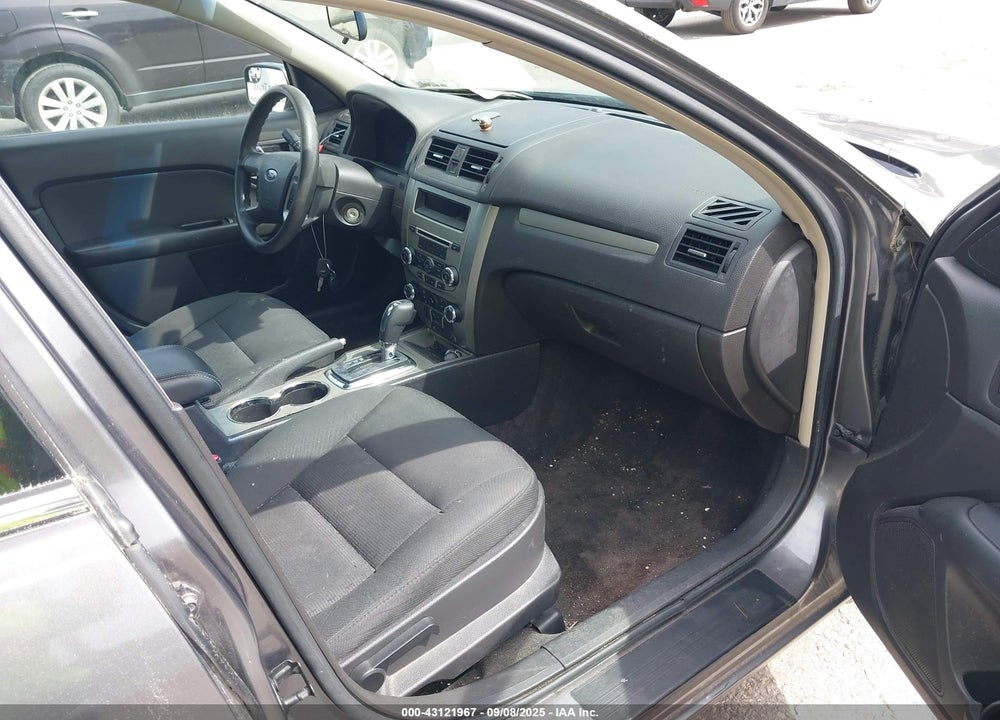 2011 FORD FUSION VIN: 3FAHP0HA1BR283674