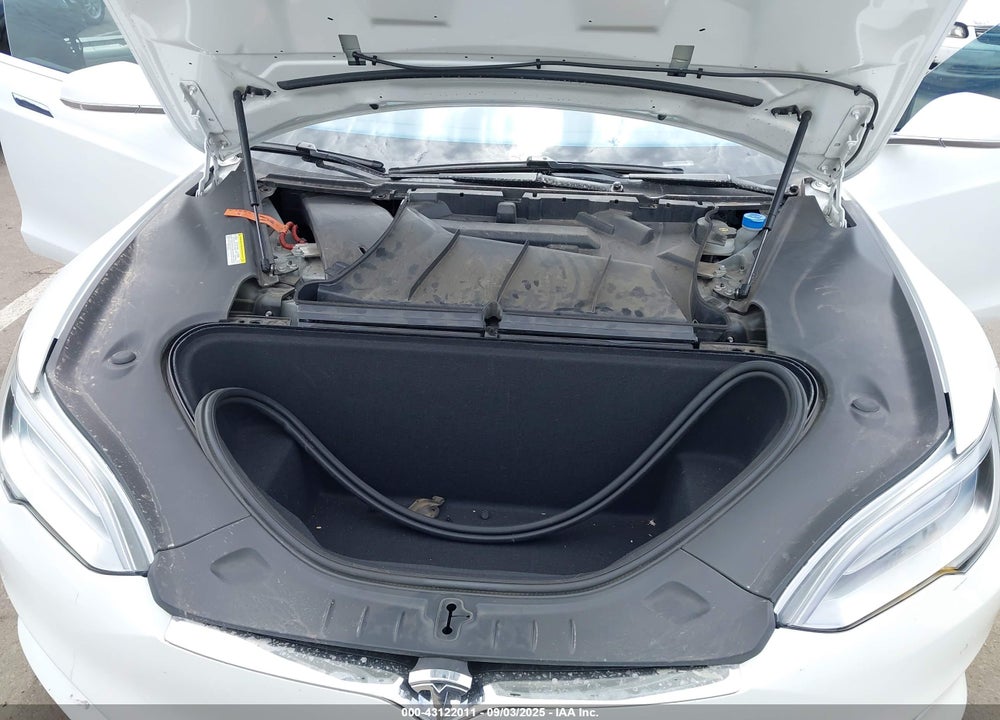 2016 TESLA MODEL S VIN: 5YJSA1E28GF150780