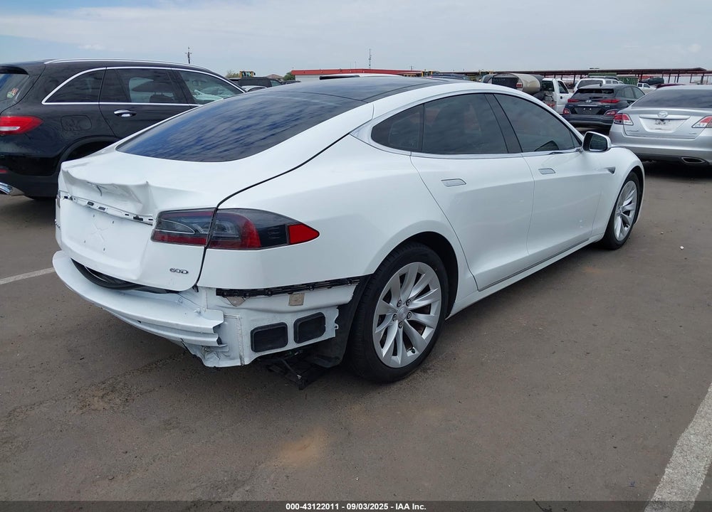 2016 TESLA MODEL S VIN: 5YJSA1E28GF150780