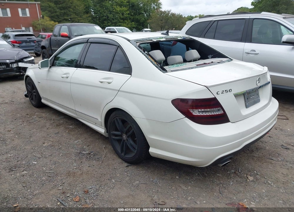 2012 MERCEDES-BENZ C CLASS VIN: WDDGF4HB3CA615799