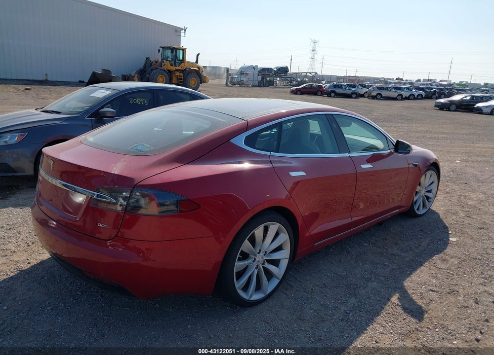 2016 TESLA MODEL S VIN: 5YJSA1E26GF167352