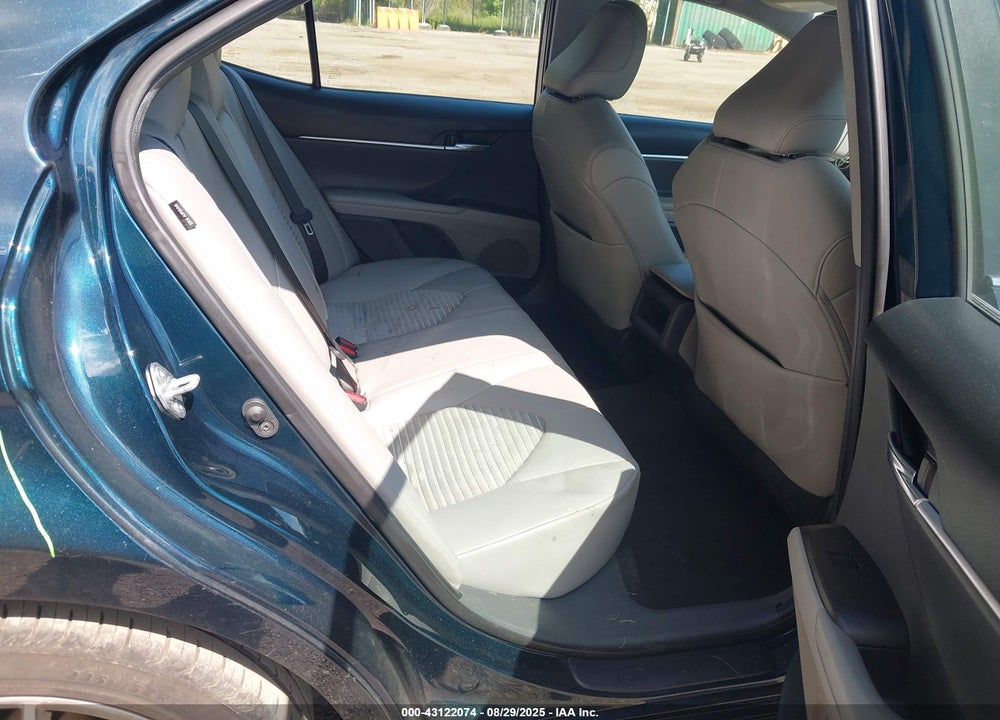 2021 TOYOTA CAMRY VIN: 4T1G11AKXMU523439