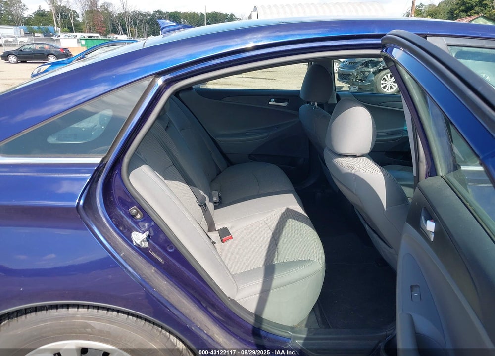 2012 HYUNDAI SONATA VIN: 5NPEB4AC5CH361053