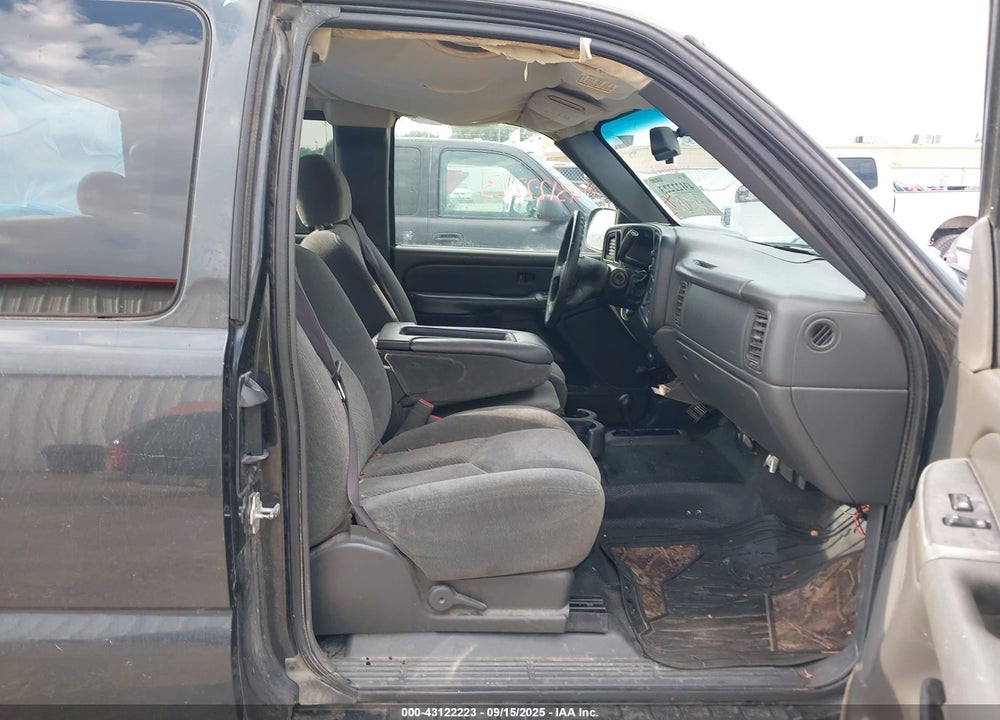 2004 CHEVROLET SILVERADO 1500 VIN: 1GCEK19T84Z325208