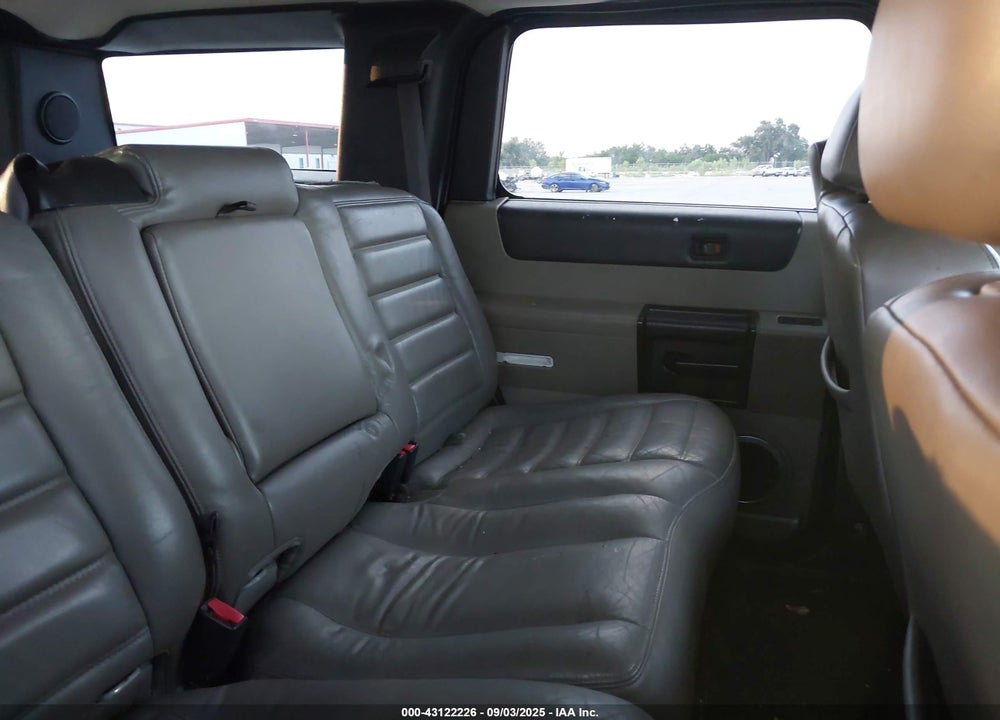 2005 HUMMER H2 SUV VIN: 5GRGN23UX5H129008