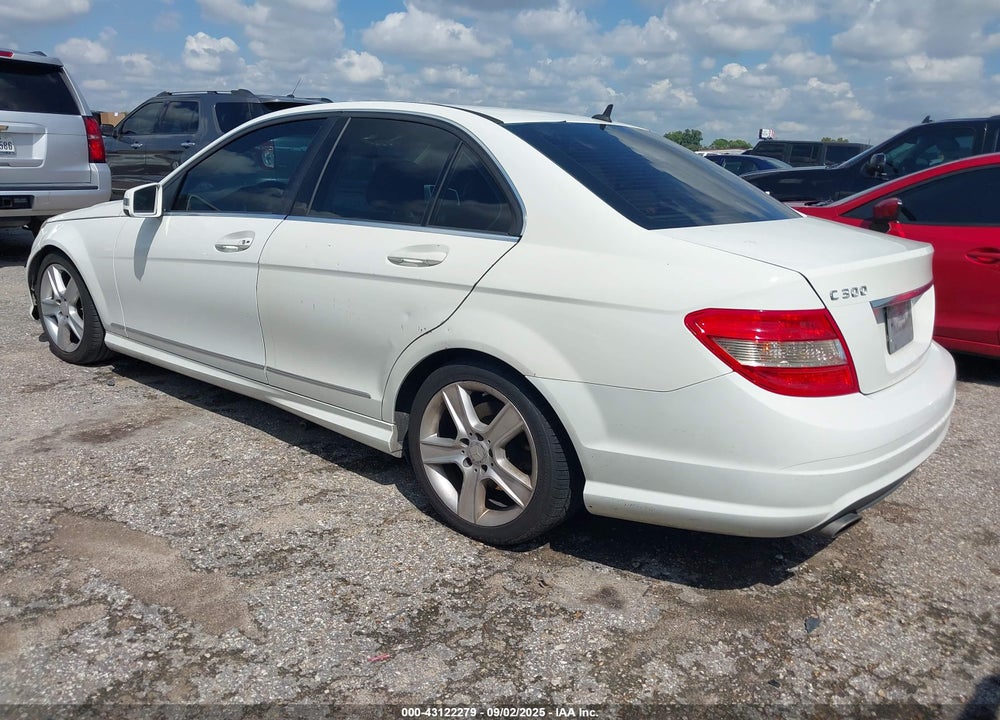 2011 MERCEDES-BENZ C CLASS VIN: WDDGF5EB9BR161231