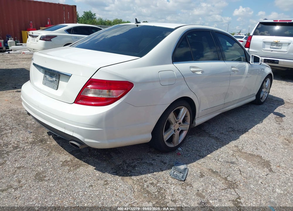 2011 MERCEDES-BENZ C CLASS VIN: WDDGF5EB9BR161231