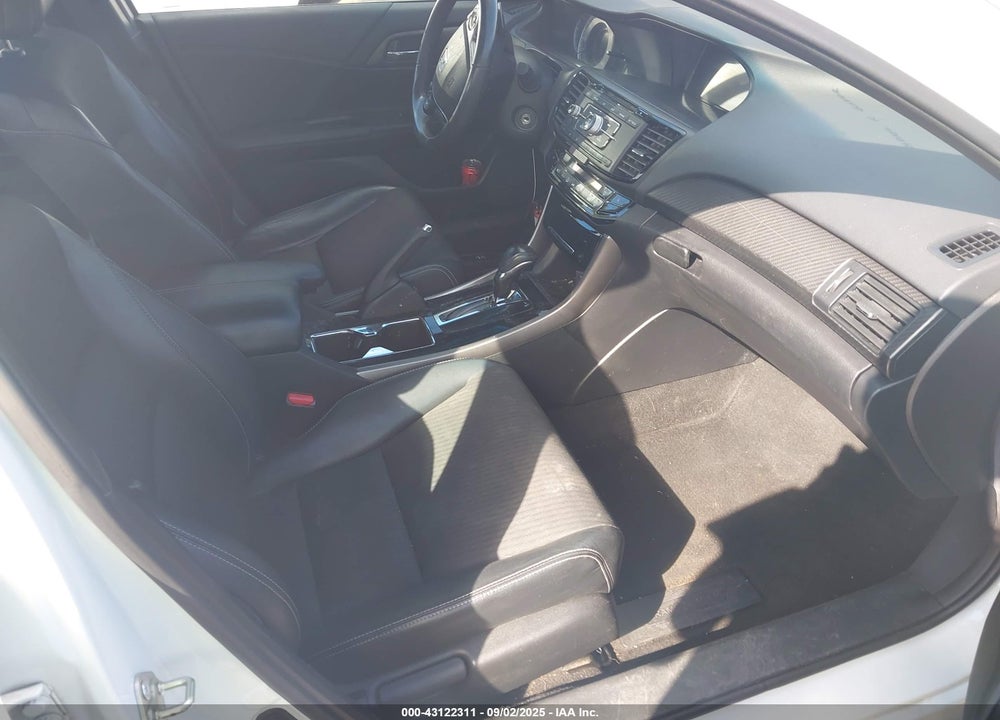 2016 HONDA ACCORD VIN: 1HGCR2F52GA235104