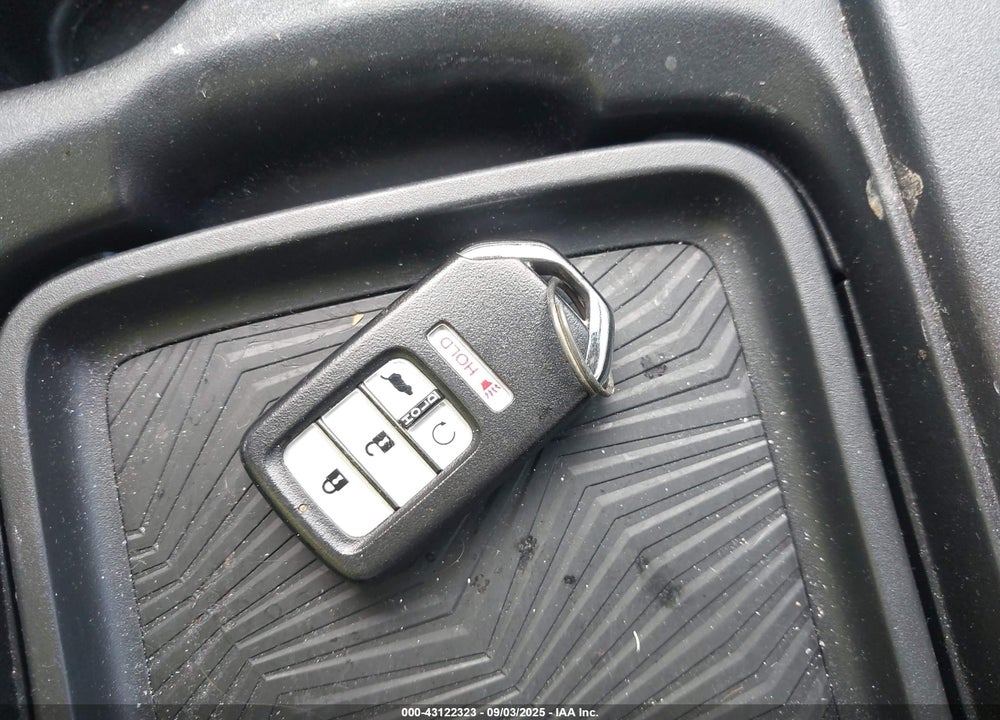 2019 HONDA CR-V TOURING VIN: JHLRW2H9XKX007989