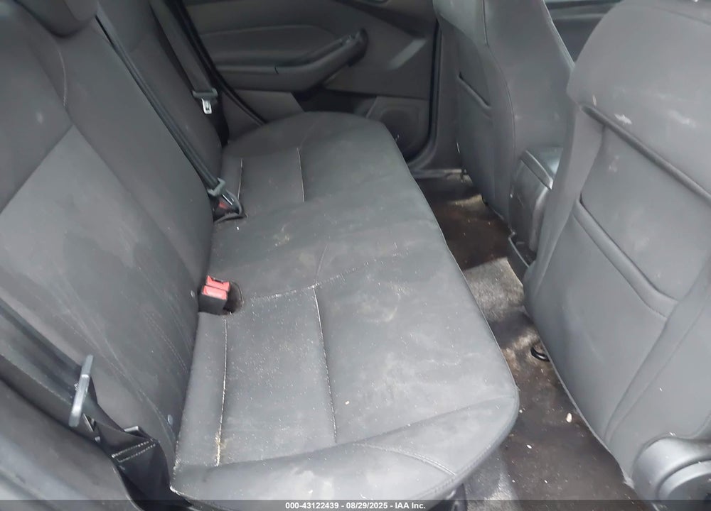 2017 FORD FOCUS VIN: 1FADP3H21HL242316