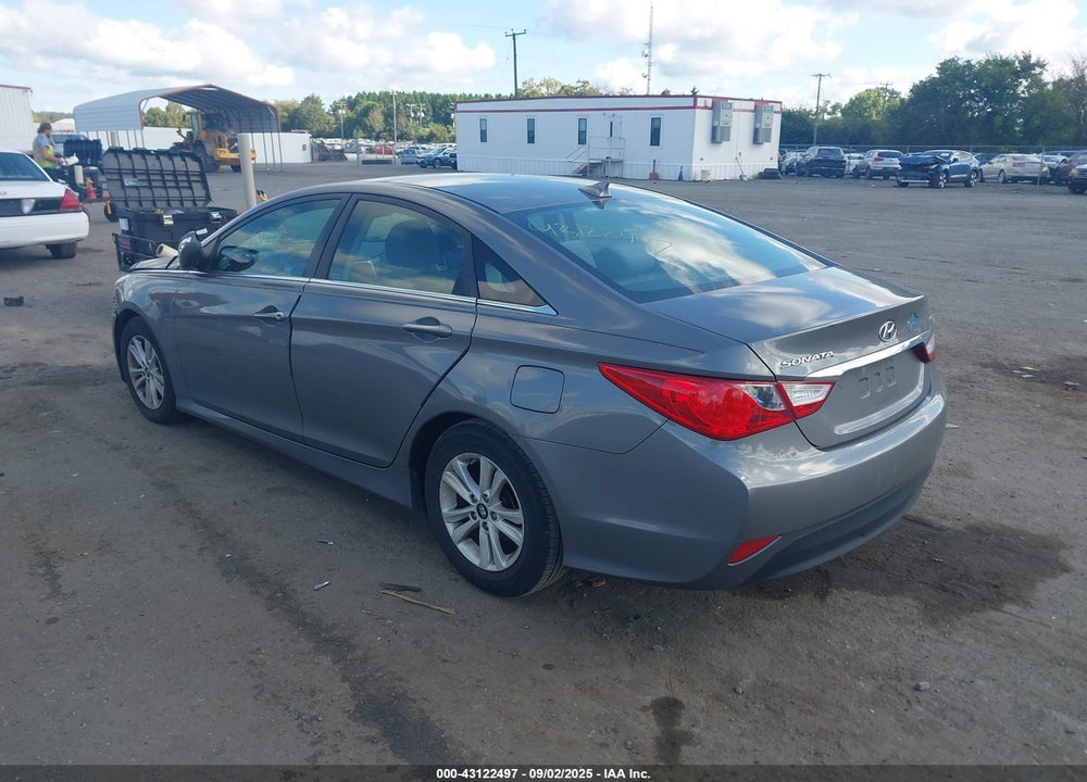 2014 HYUNDAI SONATA VIN: 5NPEB4AC3EH861439