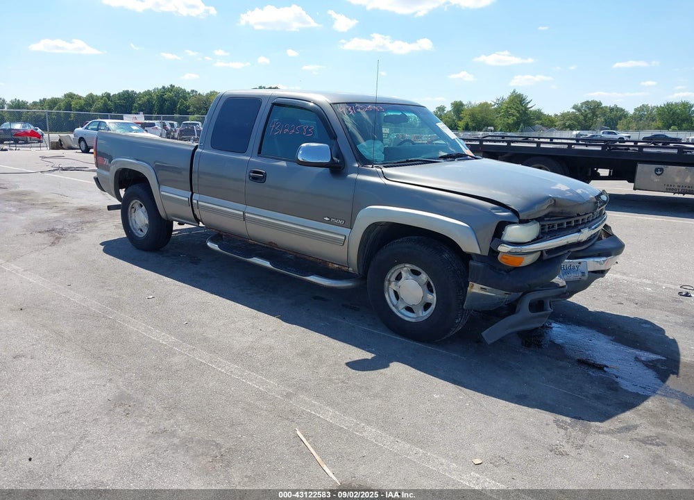 2000 CHEVROLET SILVERADO 1500 LS VIN: 2GCEK19T2Y1255414