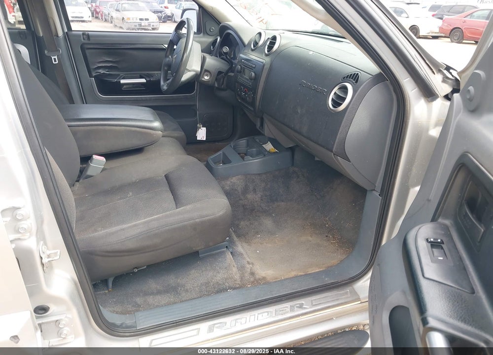 2007 MITSUBISHI RAIDER LS VIN: 1Z7HC28K07S126180
